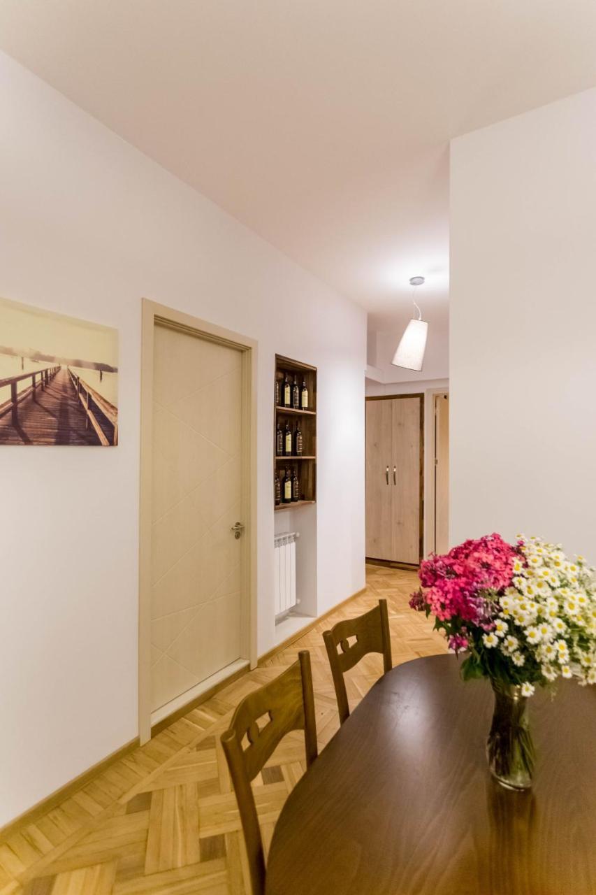 Luxury 3 Bedroom Apartment By Freedom Square City Center Tiflis Dış mekan fotoğraf