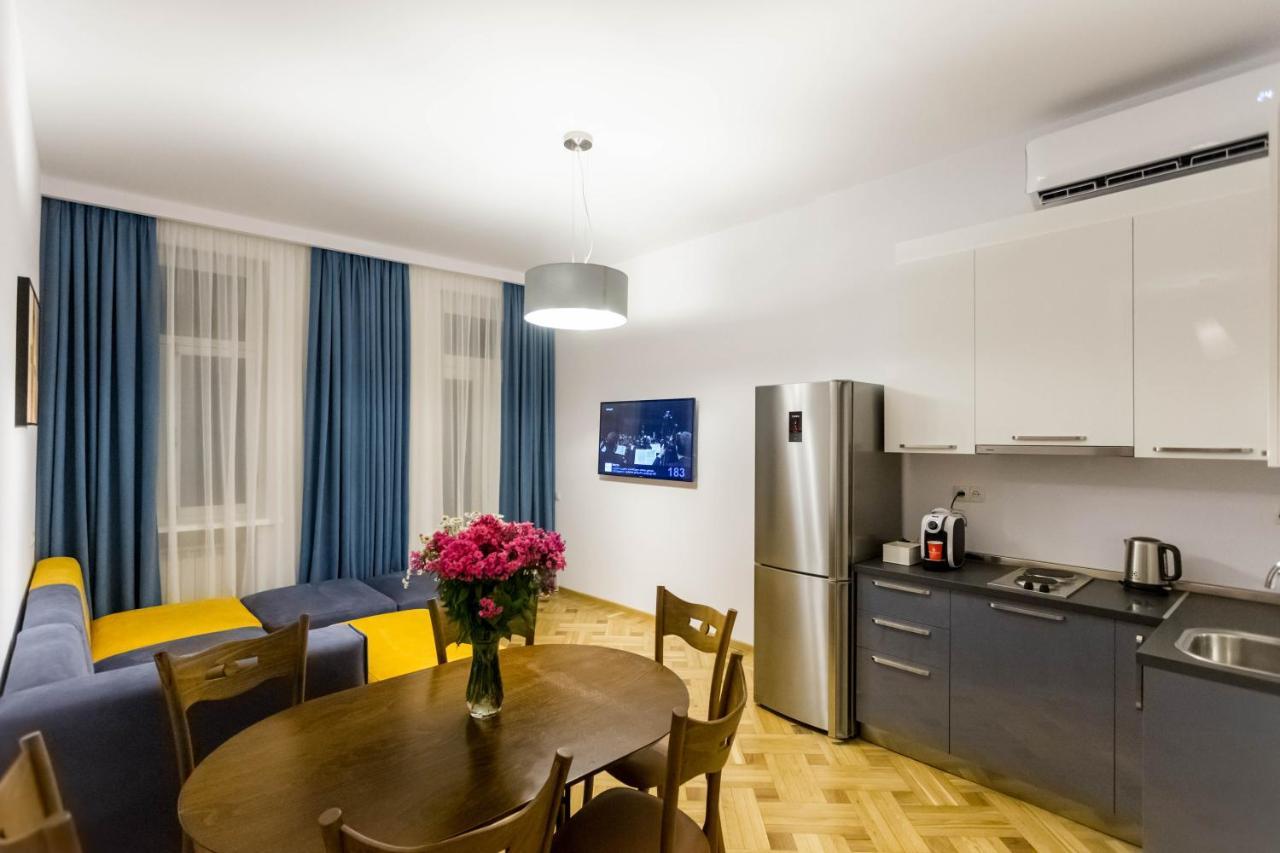 Luxury 3 Bedroom Apartment By Freedom Square City Center Tiflis Dış mekan fotoğraf