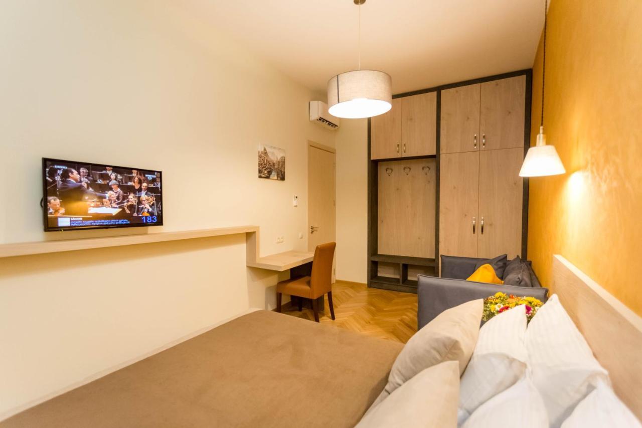 Luxury 3 Bedroom Apartment By Freedom Square City Center Tiflis Dış mekan fotoğraf