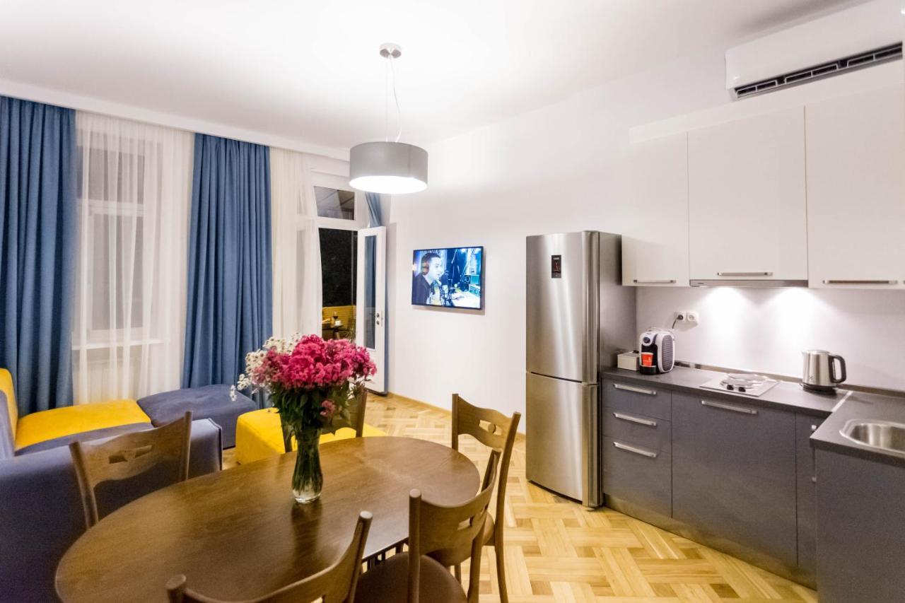 Luxury 3 Bedroom Apartment By Freedom Square City Center Tiflis Dış mekan fotoğraf