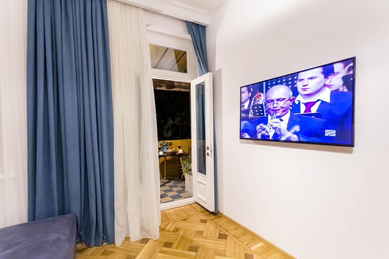 Luxury 3 Bedroom Apartment By Freedom Square City Center Tiflis Dış mekan fotoğraf