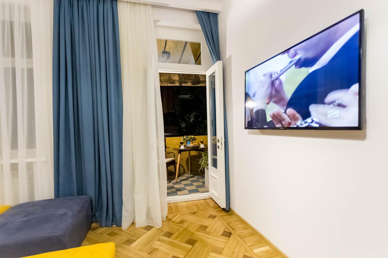 Luxury 3 Bedroom Apartment By Freedom Square City Center Tiflis Dış mekan fotoğraf