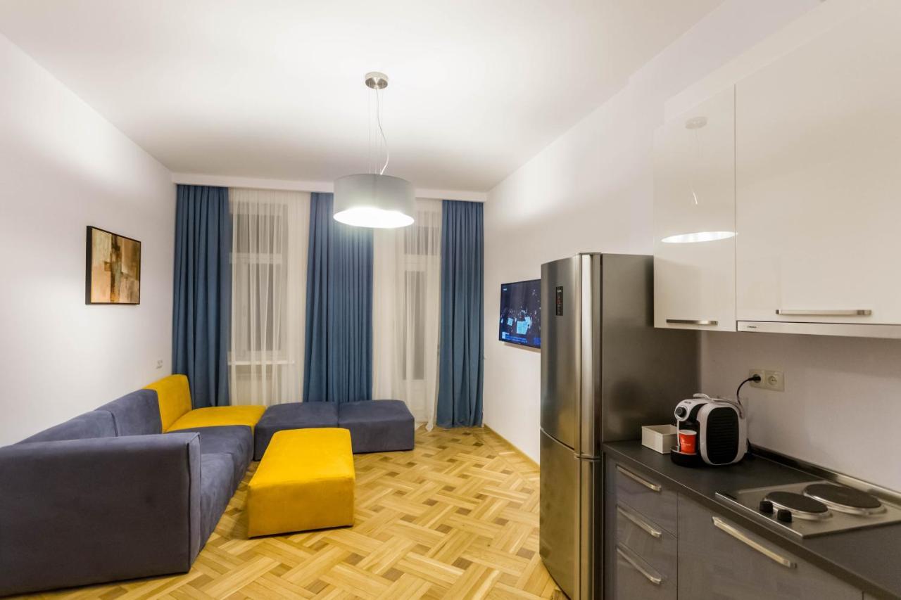 Luxury 3 Bedroom Apartment By Freedom Square City Center Tiflis Dış mekan fotoğraf